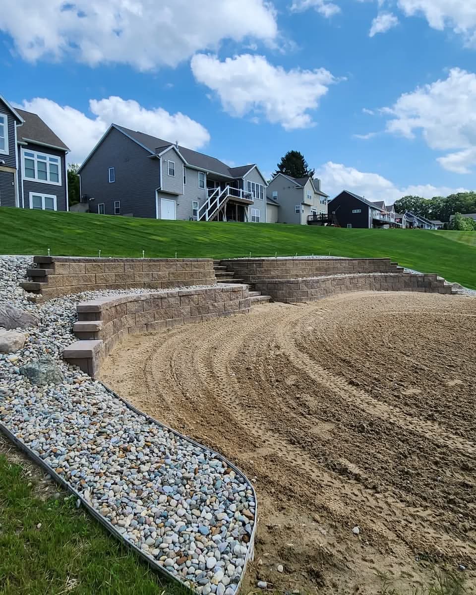 Driveway and concrete flatwork by Bernal Landscape