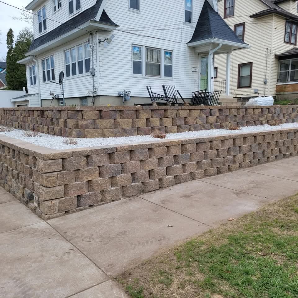 Mulch refresh and finished landscape by Bernal Landscape